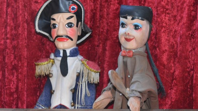 dolls puppet show guignol lyon theatre 846868