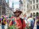 allemand joyeux a munich avec du cannabis